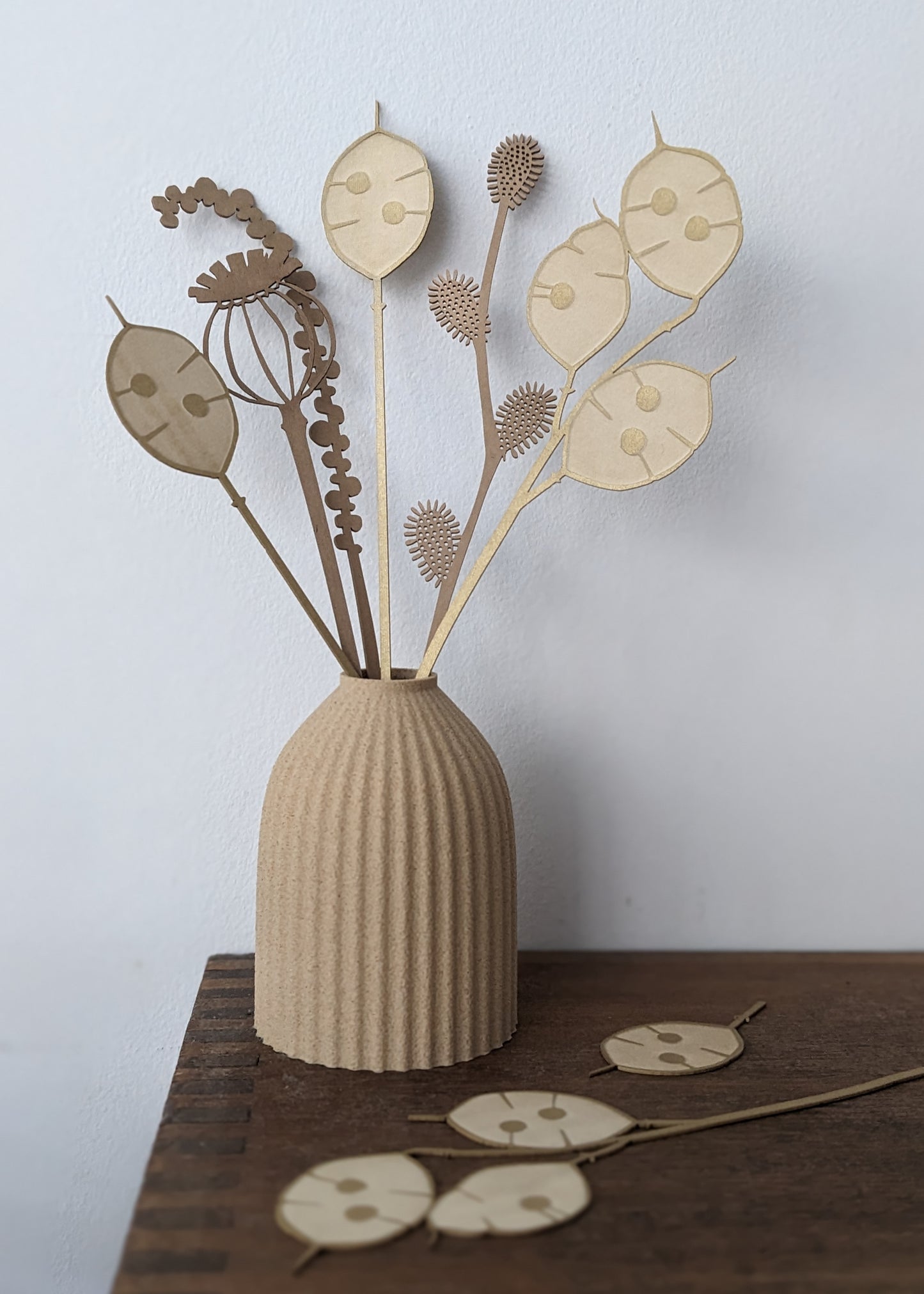 Honesty posy