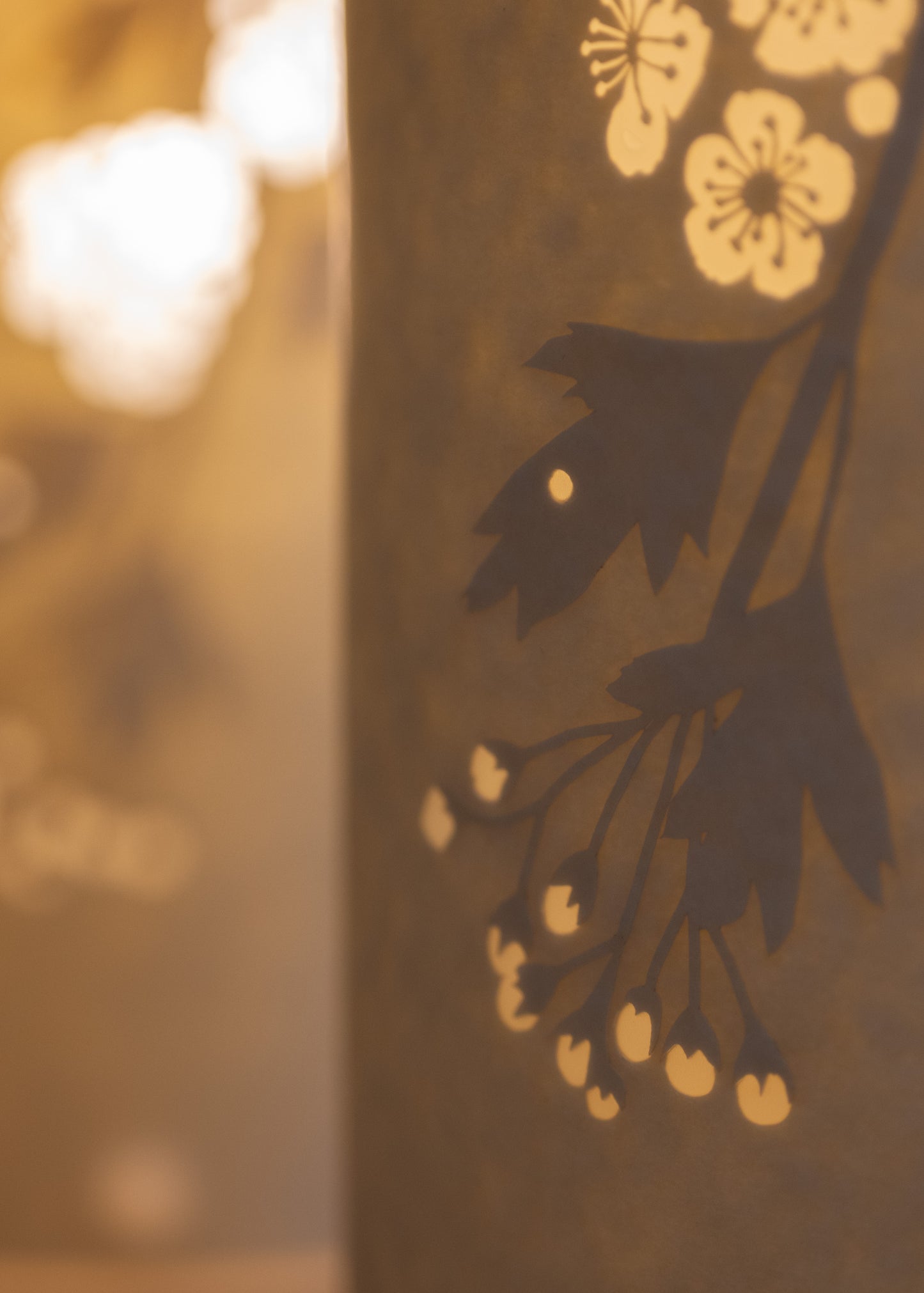 Hawthorn blossom Table Lamp