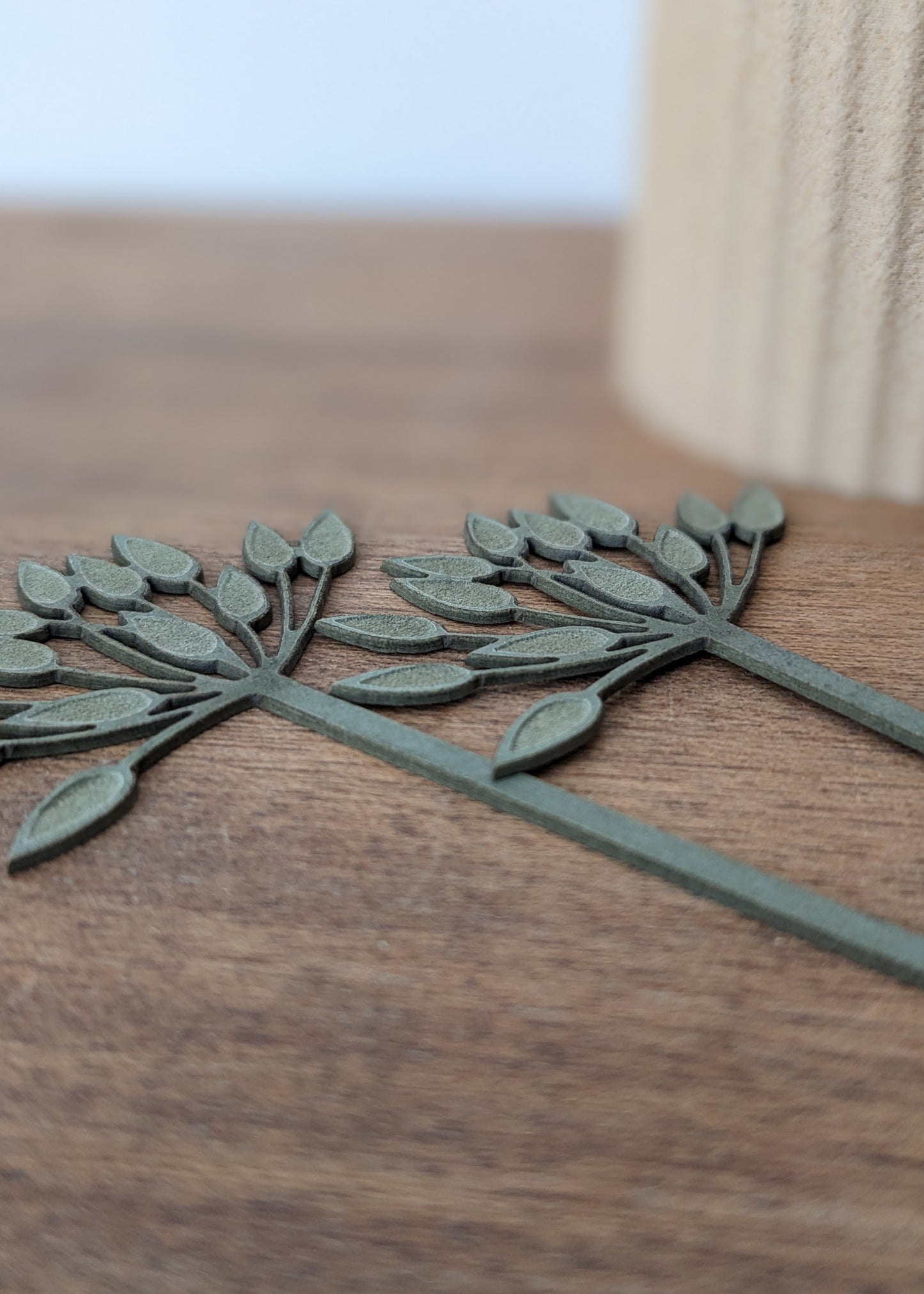 pick 'n' mix wild garlic stem