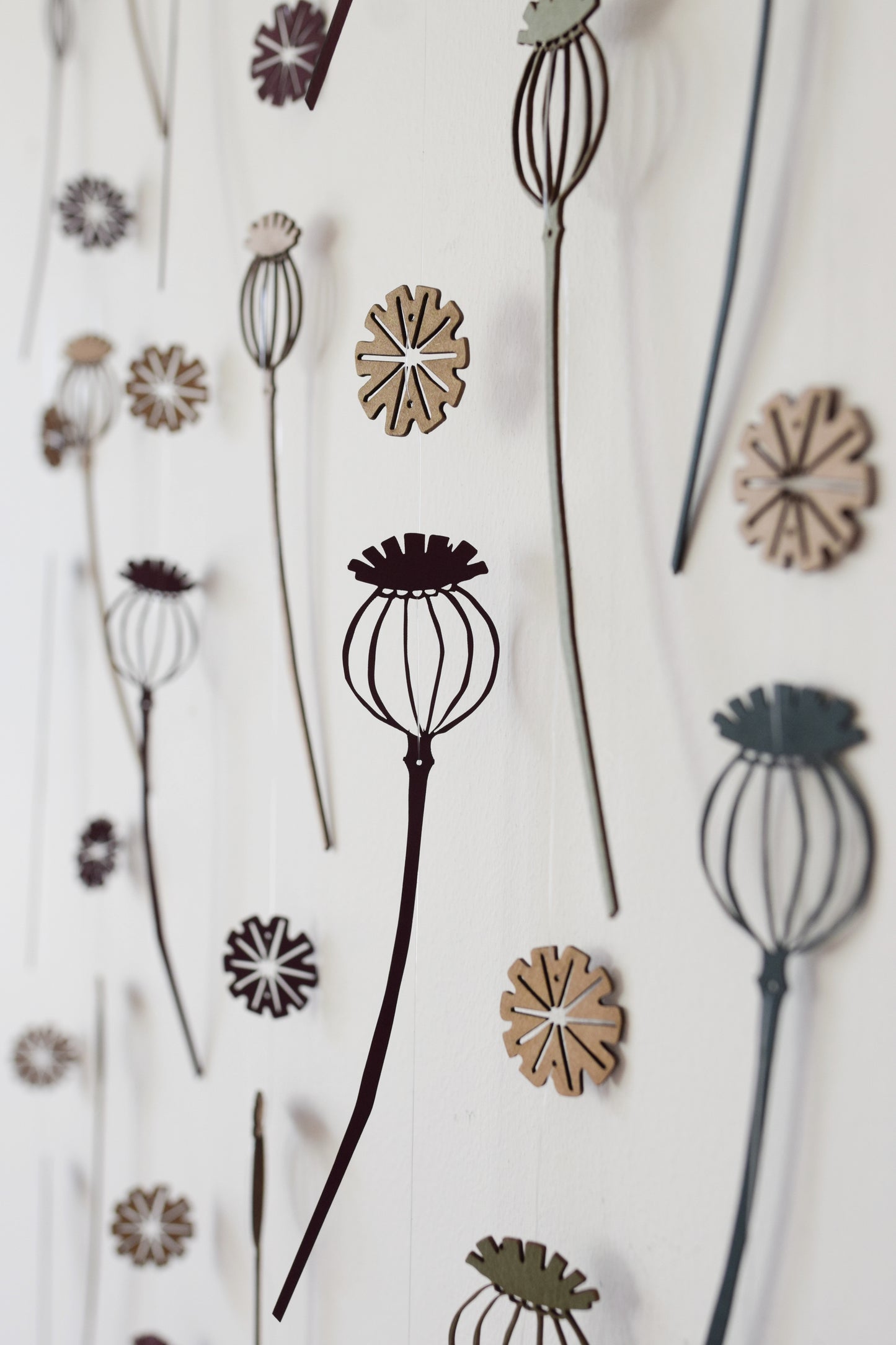 Poppy Seed hanging decoration