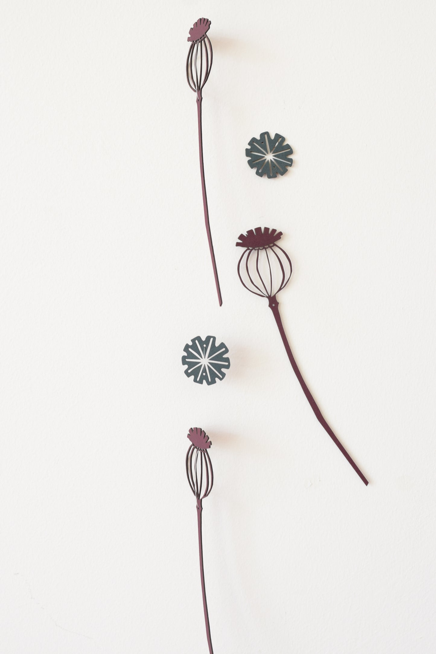 Poppy Seed hanging decoration