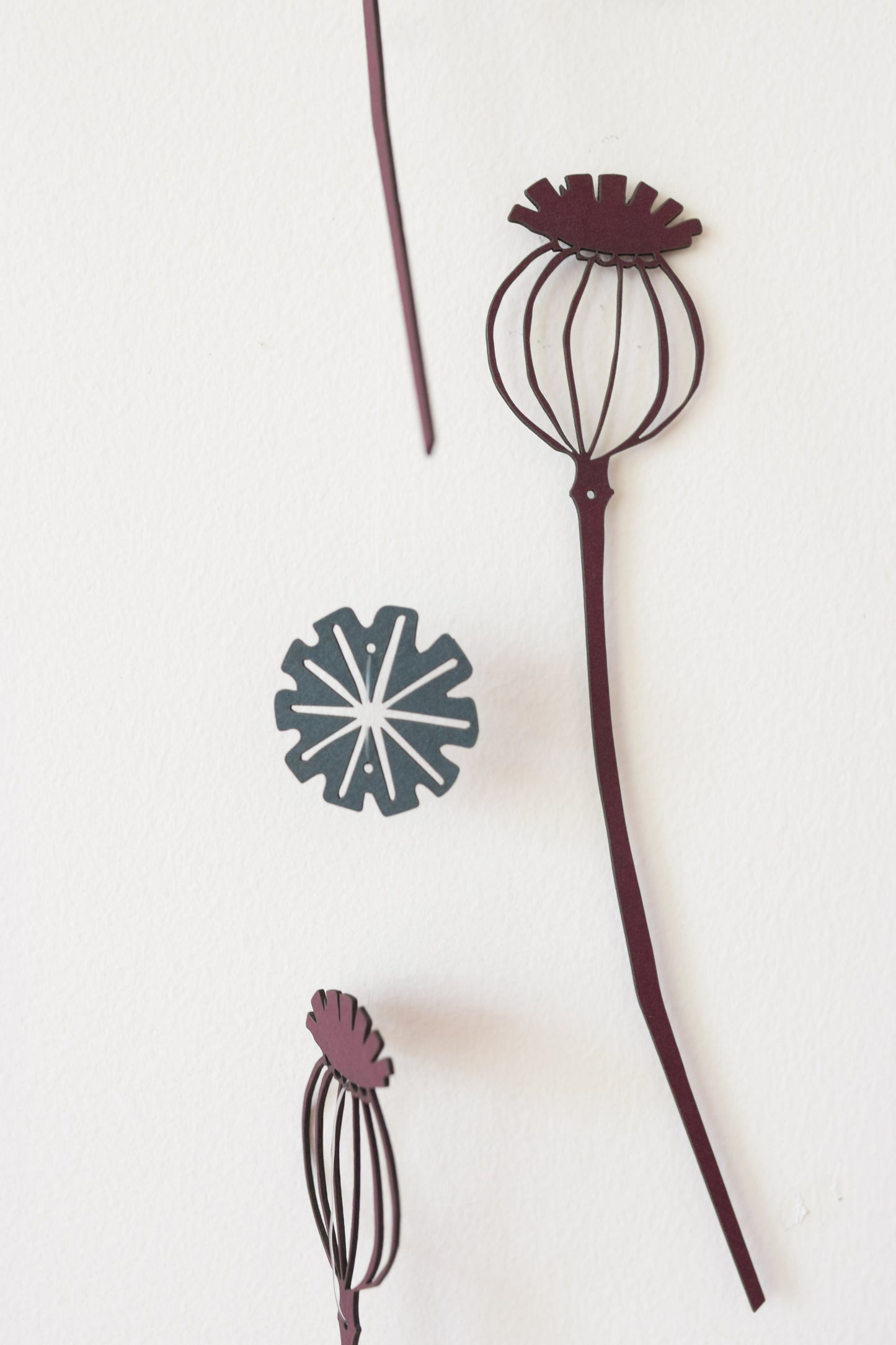 Poppy Seed hanging decoration