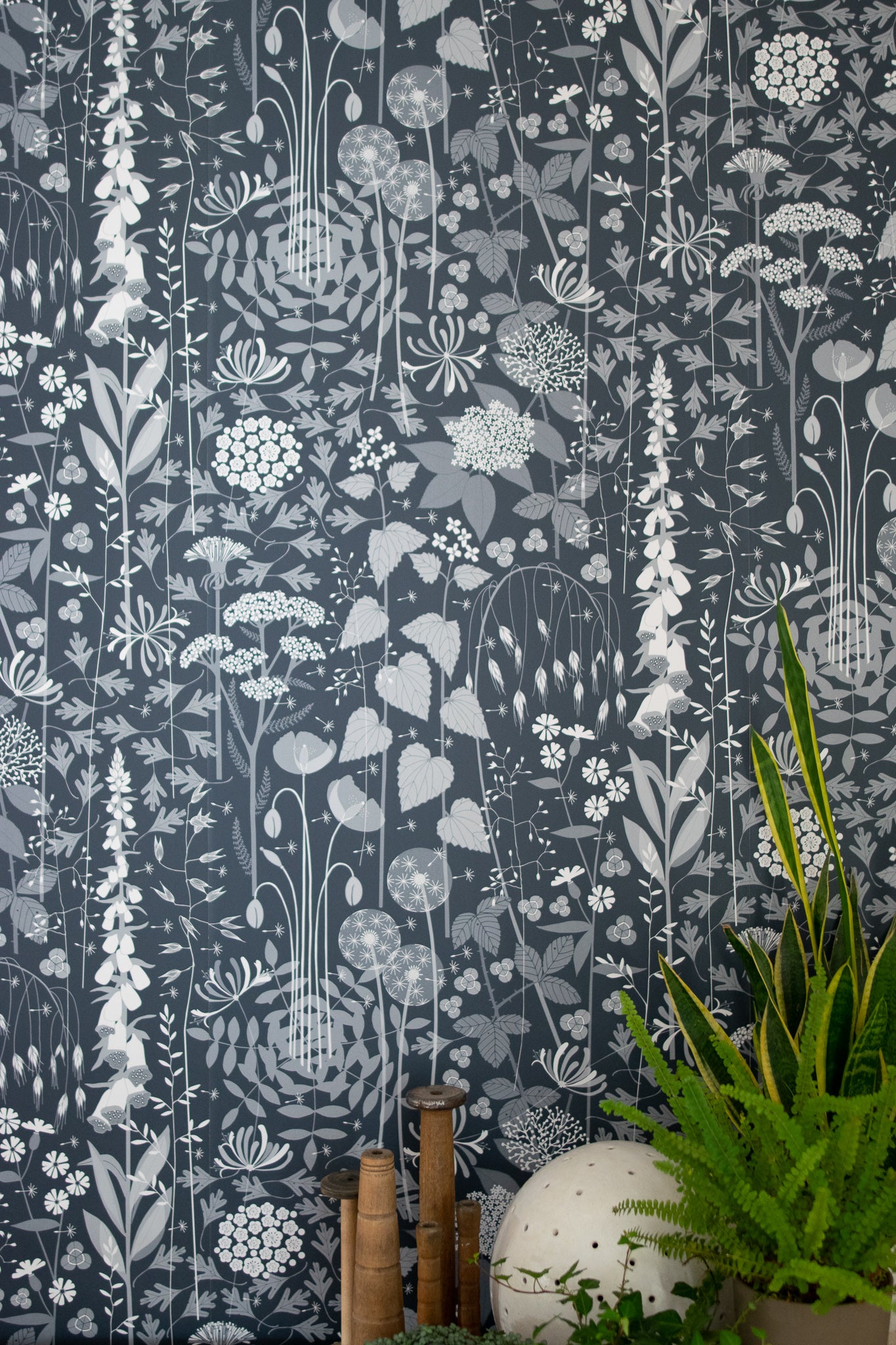 Hedgerow wallpaper in Nocturne