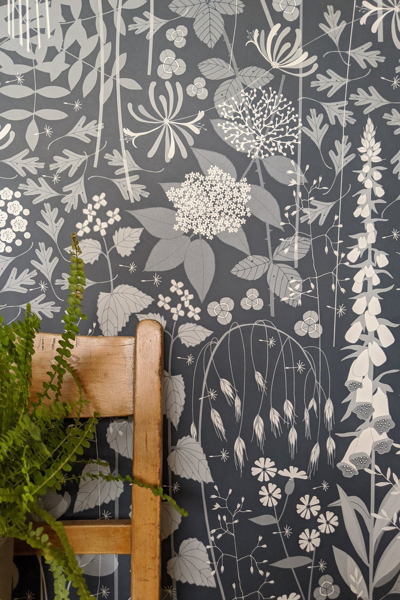 Hedgerow wallpaper in Nocturne