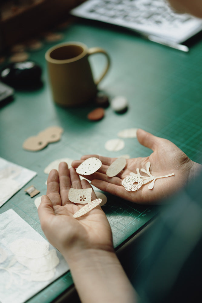 A set of Paper Pebbles