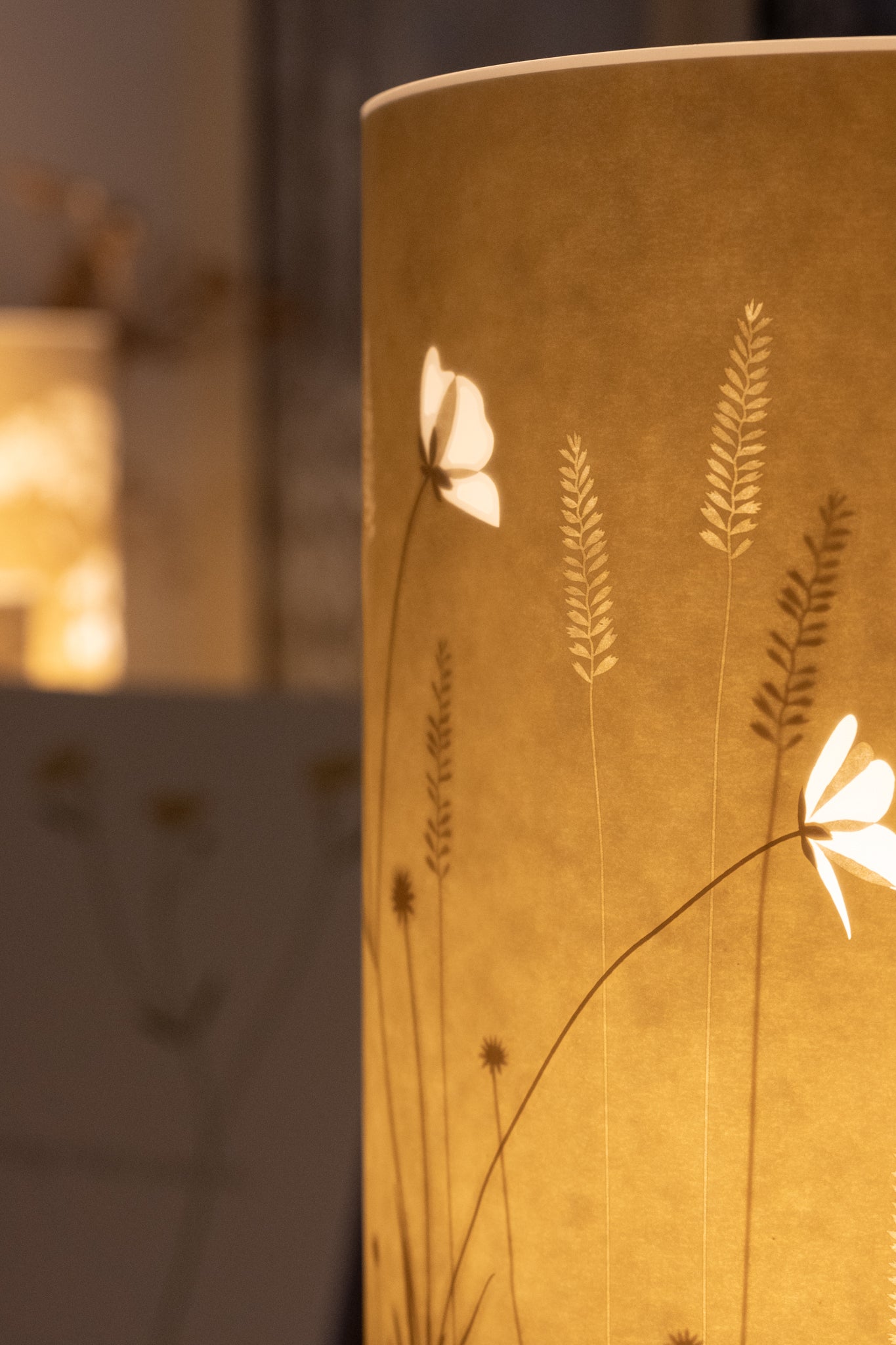 Large Buttercup Meadow Table Lamp
