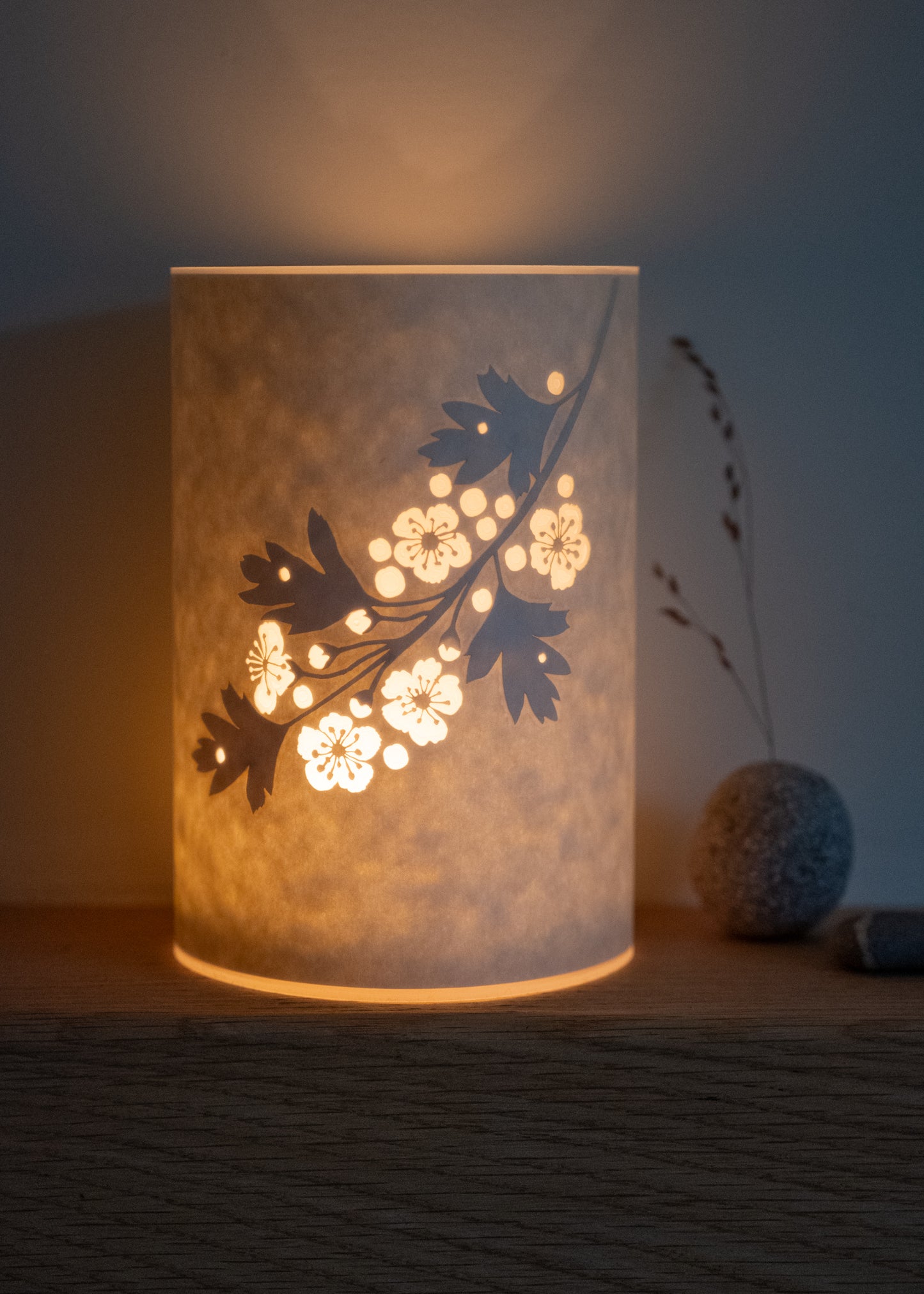 Hawthorn Blossom Candle Cover