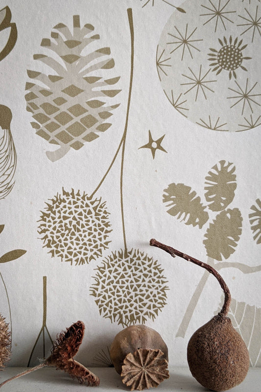 Tiny Treasures Wallpaper in Old Gold