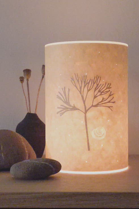 Seaweed candle cover