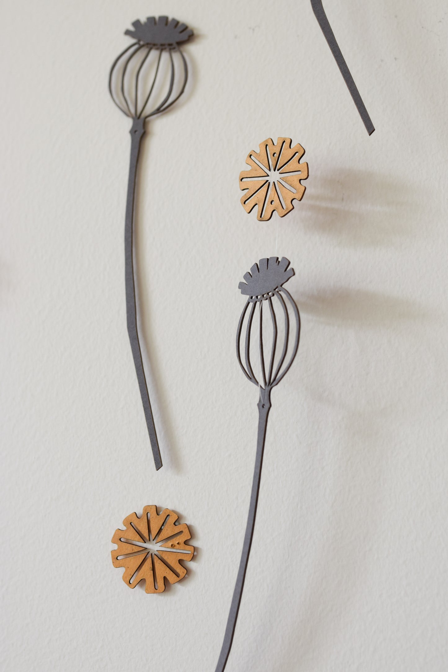 Poppy Seed hanging decoration