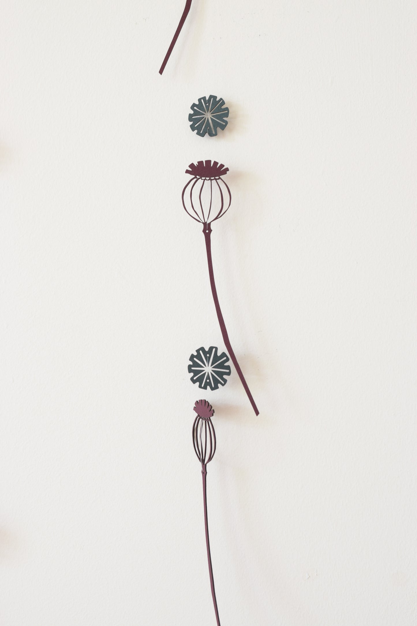 Poppy Seed hanging decoration