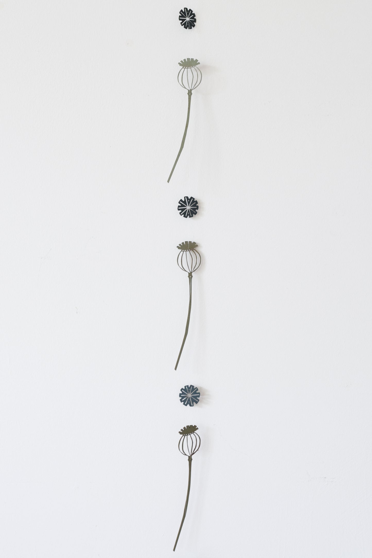 Poppy Seed hanging decoration