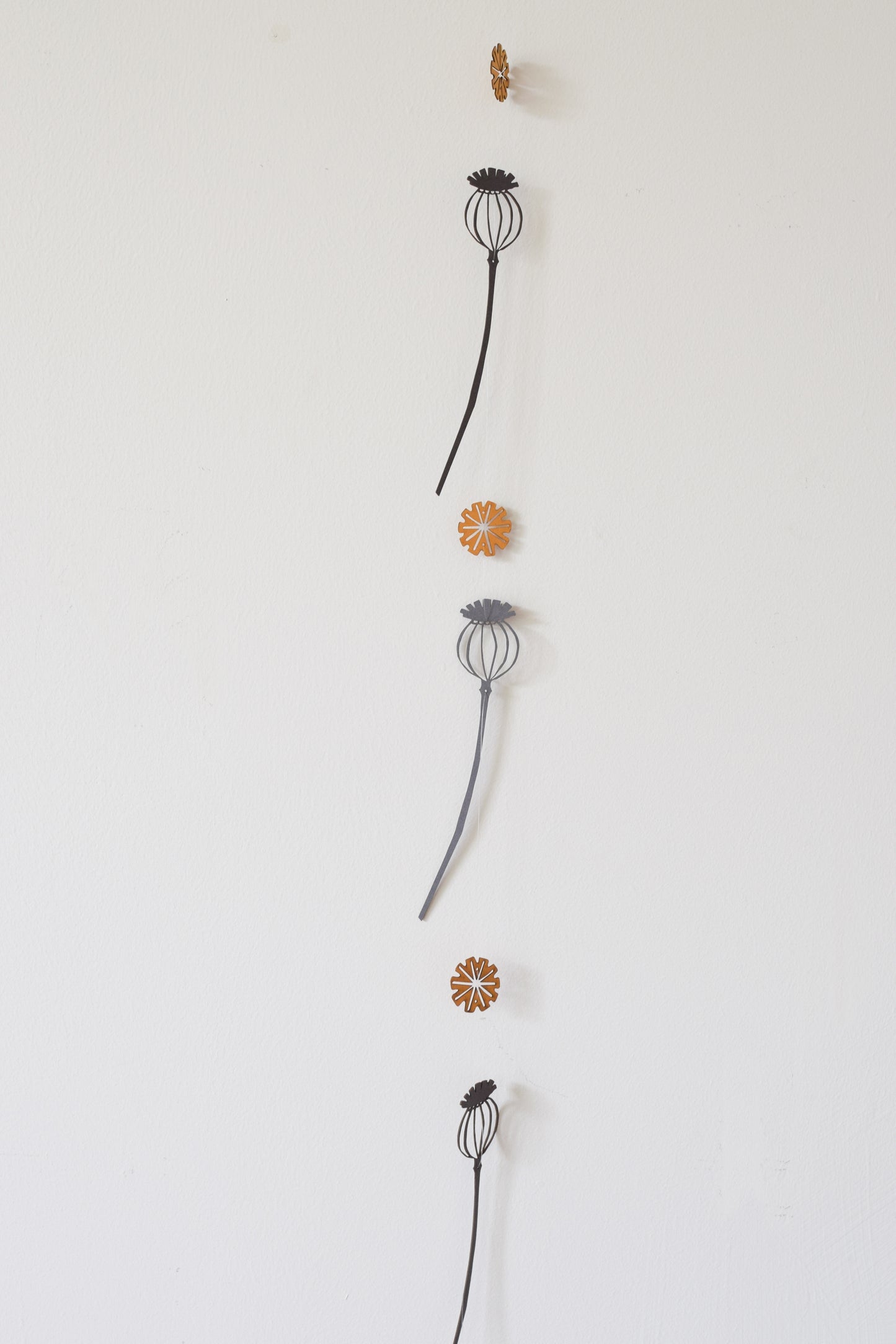 Poppy Seed hanging decoration