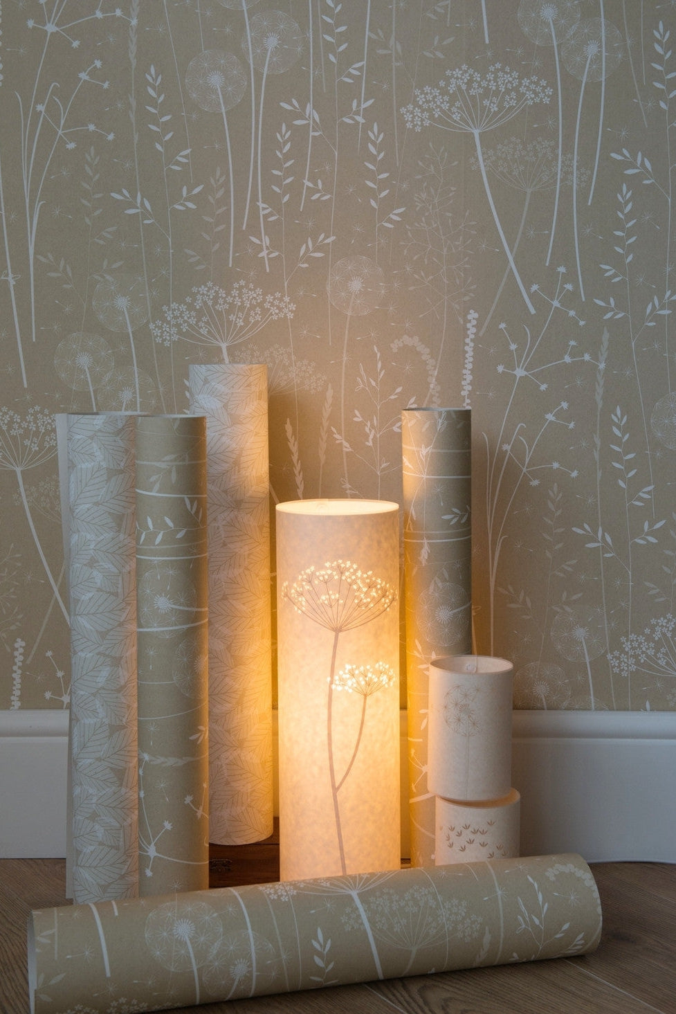 Cylindrical Cow Parsley Table Lamp