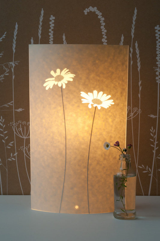 Oval Daisy Table Lamp