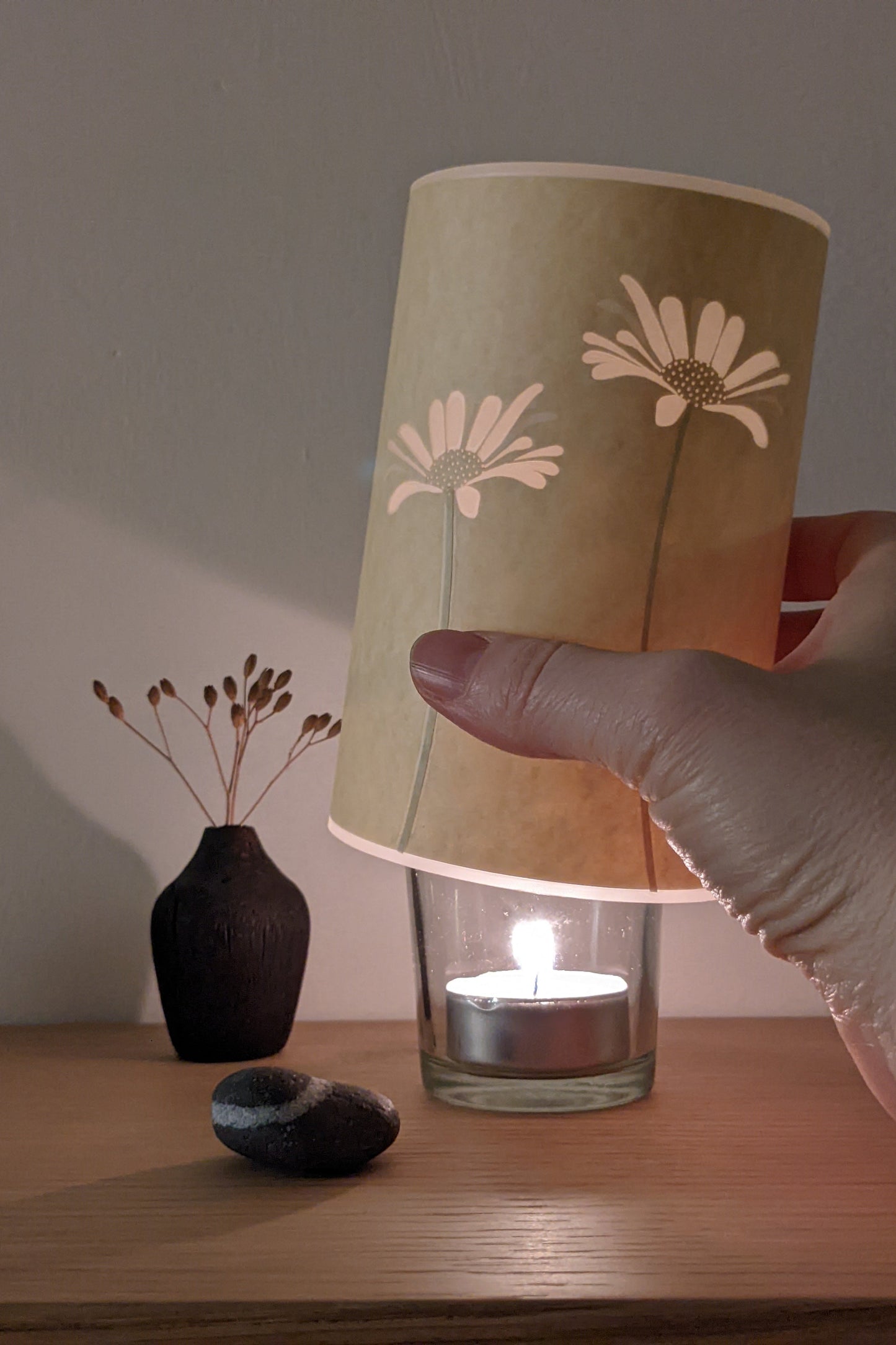 Daisy Candle Cover