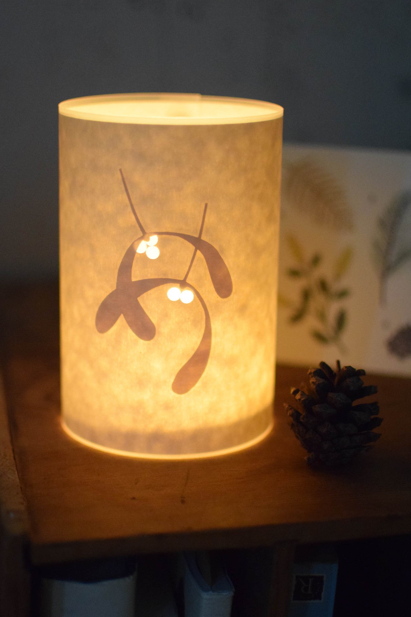 Mistletoe Candle Cover