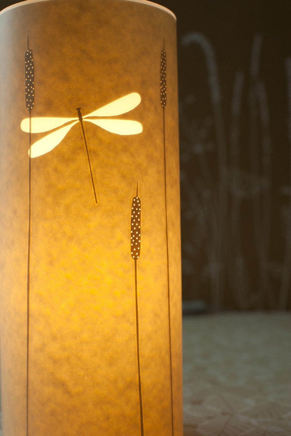 Cylindrical Dragonfly Table Lamp